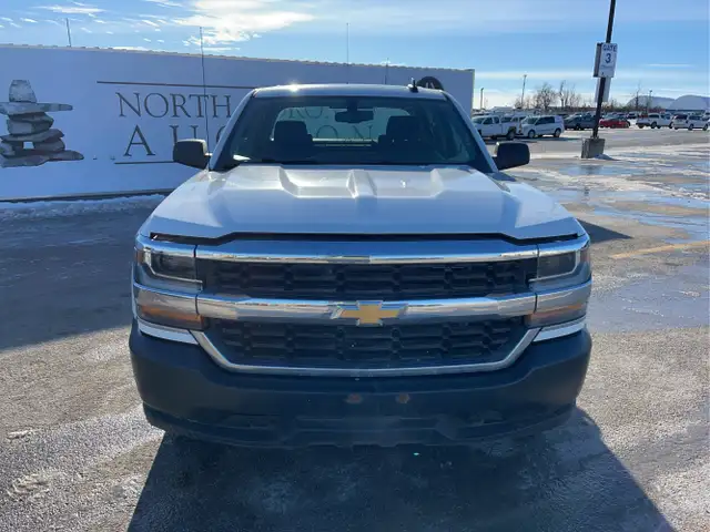 2018 Chevrolet Silverado 1500 - Photo 5