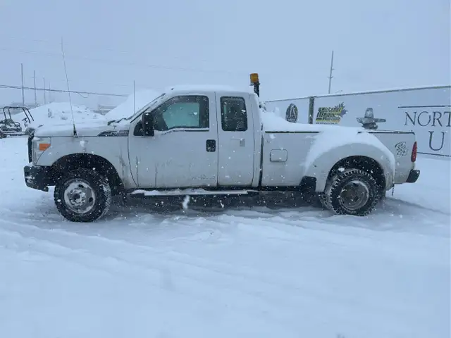 2013 Ford F-350 Super Duty - Photo 2