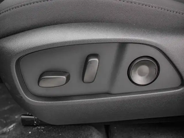 2026 GMC Terrain AWD AT4 - Photo 15