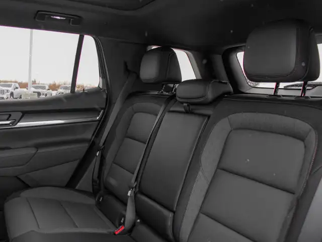 2026 GMC Terrain AWD AT4 - Photo 33