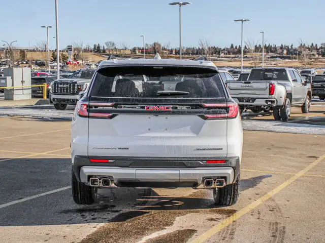 2026 GMC Acadia Elevation - Photo 7