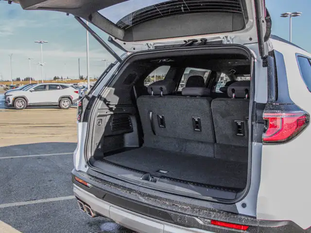 2026 GMC Acadia Elevation - Photo 8