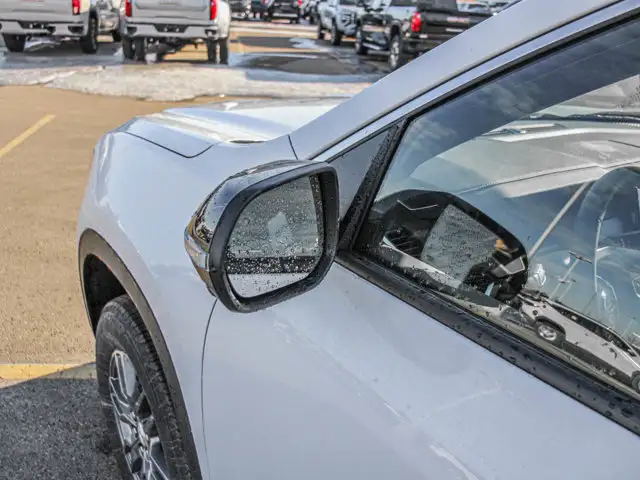 2026 GMC Acadia Elevation - Photo 14