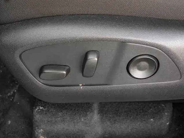 2026 GMC Acadia Elevation - Photo 16