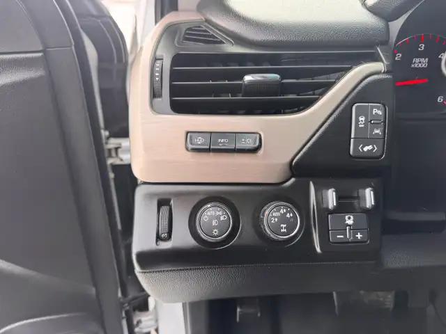 2016 GMC Yukon Denali - Photo 21