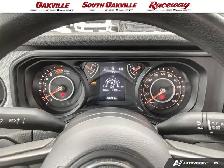 2025 Jeep Wrangler 2DR SPORT | CLEAN CARFAX | LOCAL TRADE | MANU - Photo 15