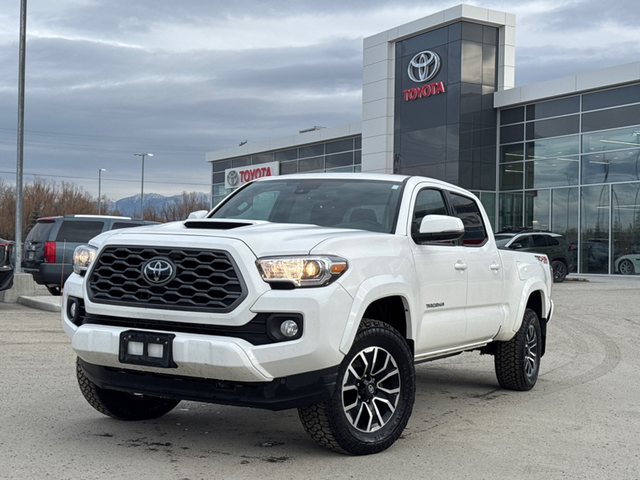 2023 Toyota Tacoma 4WD DBL AT APPLE ANDRIOD CARPLAY / REAR CAMER