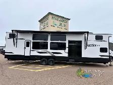 2025 Keystone RV Retreat 391HBDL 5.99% - Photo 2