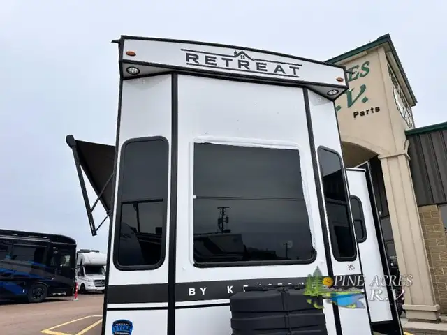 2025 Keystone RV Retreat 391HBDL 5.99% - Photo 6