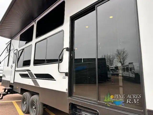 2025 Keystone RV Retreat 391HBDL 5.99% - Photo 7