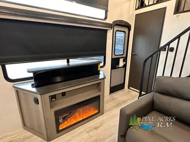 2025 Keystone RV Retreat 391HBDL 5.99% - Photo 18