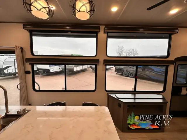 2025 Keystone RV Retreat 391HBDL 5.99% - Photo 25
