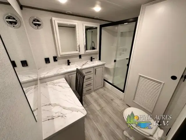 2025 Keystone RV Retreat 391HBDL 5.99% - Photo 31