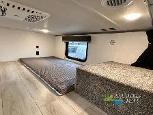 2025 Keystone RV Retreat 391HBDL 5.99% - Photo 43