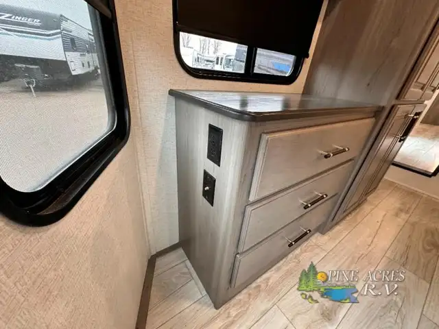 2025 Keystone RV Retreat 391HBDL 5.99% - Photo 49