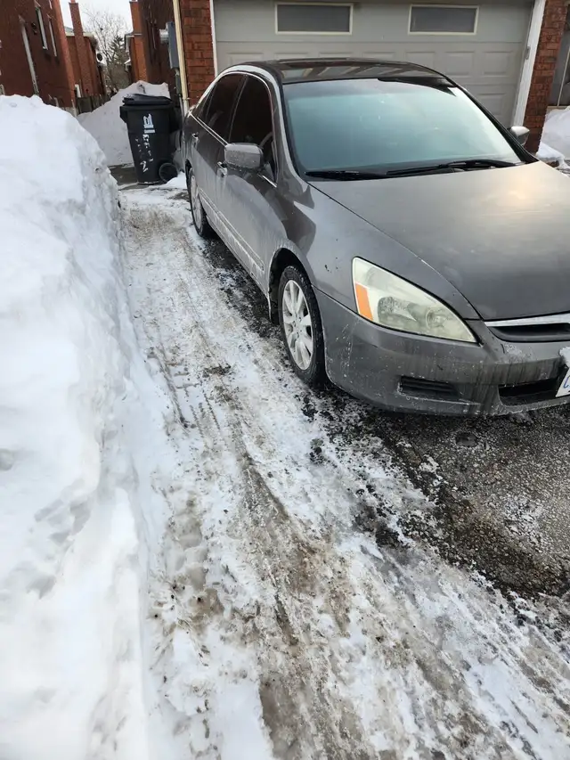 Well Maintained Honda Accord - Photo 5