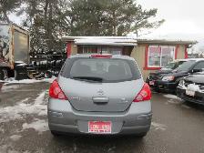 2011 Nissan Versa 1.8 SL - Photo 8