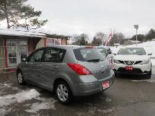 2011 Nissan Versa 1.8 SL - Photo 9