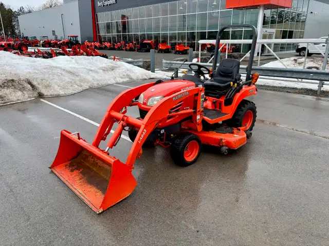 2006 Kubota BX2350 Tractor, Loader, Mower