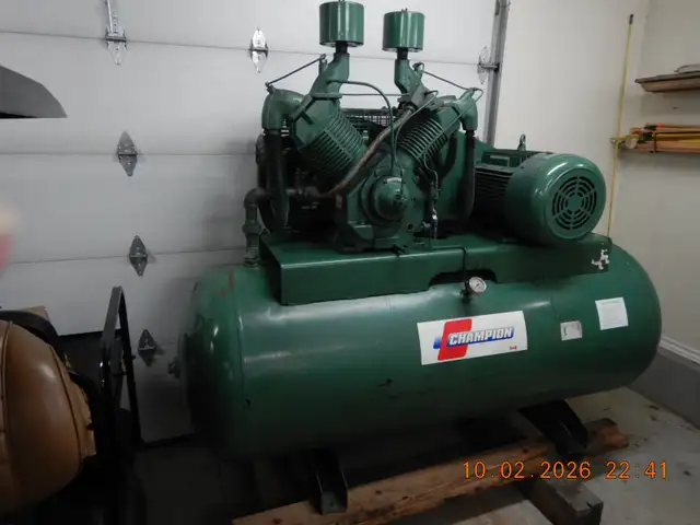 Champion Advantage HR25-12 – 25 HP Industrial Air Compressor - Photo 3