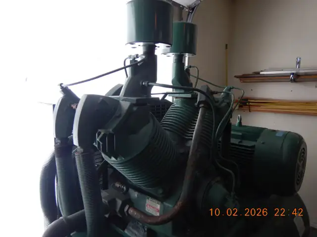 Champion Advantage HR25-12 – 25 HP Industrial Air Compressor - Photo 12