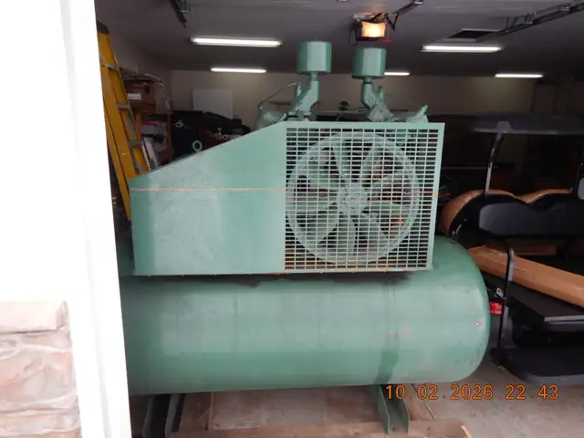 Champion Advantage HR25-12 – 25 HP Industrial Air Compressor - Photo 16