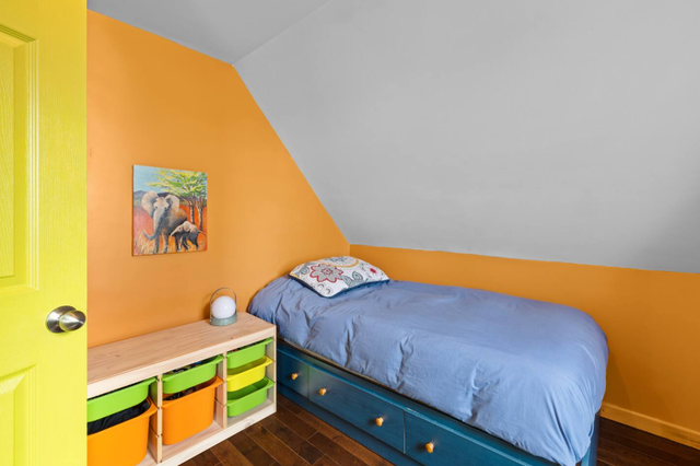 4 Bed 2 Bath All Inclusive Fully Furnished Home - Canoe Cove PE - Photo 6