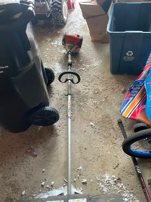 Stihl kombi sweeper/trimmer - Photo 2