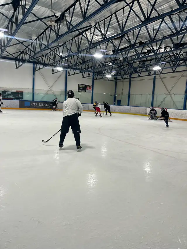 Casual Hockey Games. Beginner Friendly. coed