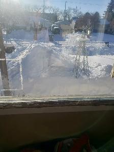 Snow shovelling, West side - Photo 2