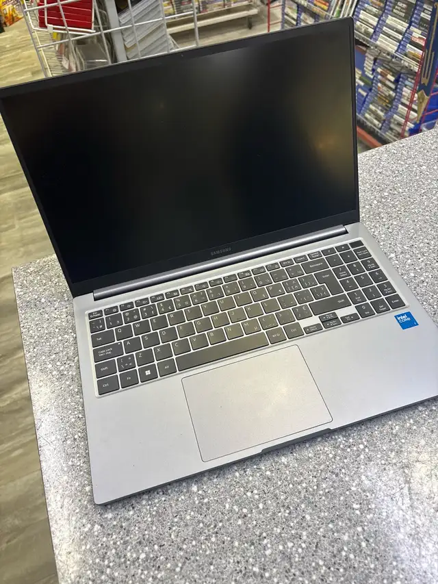 Samsung Galaxy Book 4 I7 150u 16GB 1TB Laptop - Photo 4