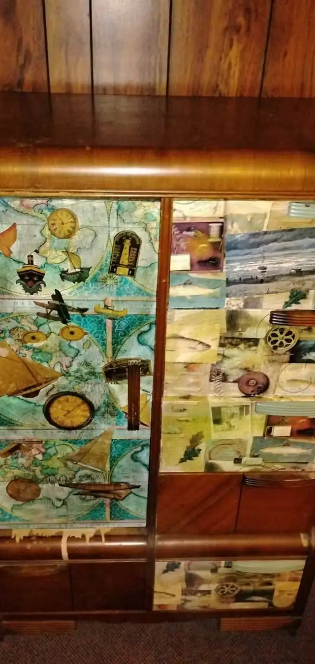 FREE Vintage Mid-Century Solid Wood Armoire / Wardrobe - Photo 3