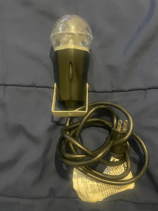 LED disco ball. Emits no heat. Plugs in any house outlet - Photo 2