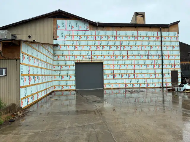 ESPACE INDUSTRIEL / BUREAUX / COMMERCIAL À LOUER – TROIS-RIVIÈRE - Photo 7