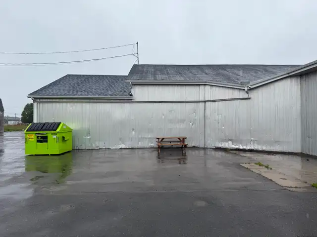 ESPACE INDUSTRIEL / BUREAUX / COMMERCIAL À LOUER – TROIS-RIVIÈRE - Photo 10