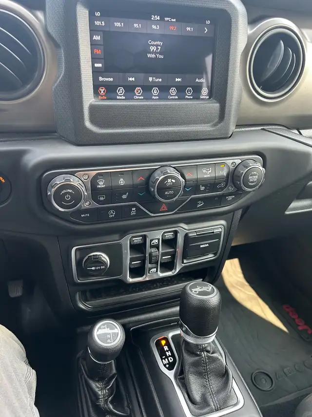 2018 Jeep Wrangler Sport - Photo 3