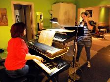 À LAVAL ou à MONTRÉAL : Ouvertures en BATTERIE, CHANT ou PIANO - Photo 2