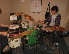 À LAVAL ou à MONTRÉAL : Ouvertures en BATTERIE, CHANT ou PIANO - Photo 9