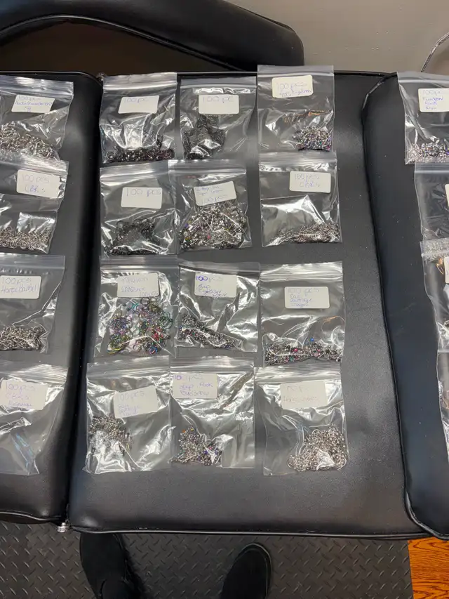 Body jewelry - Photo 2