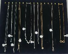 10k / 14k / 18k Gold Necklaces with Pendants: Diamonds, Pearls