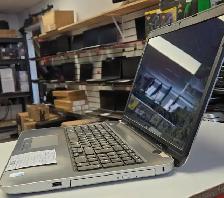 Dell Inspiron 5737 BATTERIE NEUVE 17po i7-4500M 16Go SSD 256Go