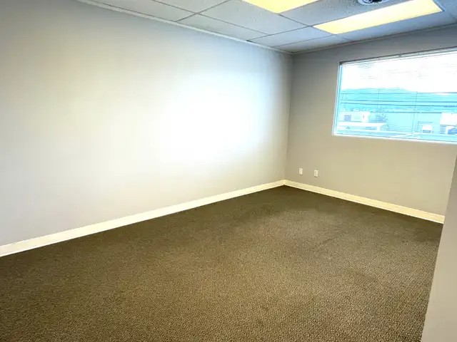 Private Office Space on Harvey Ave - Photo 3