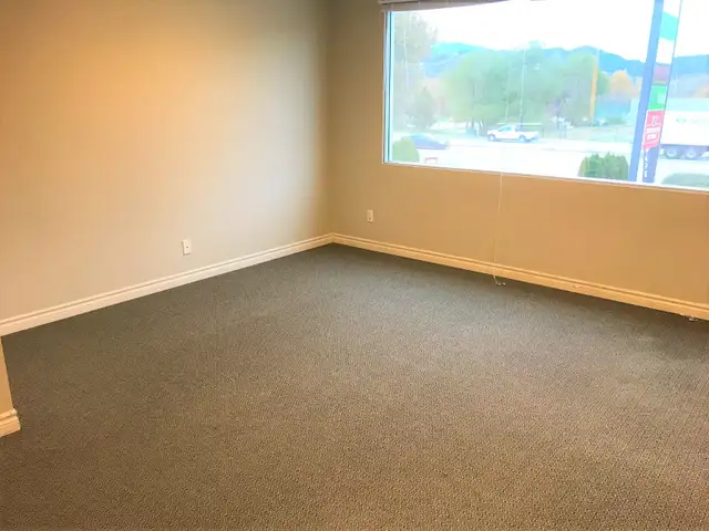 Private Office Space on Harvey Ave - Photo 4