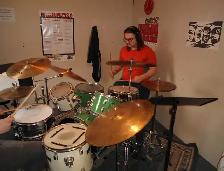 COURS de BATTERIE, CHANT ou PIANO à LAVAL ou à Montréal