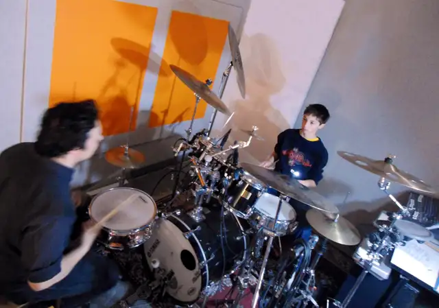 COURS de BATTERIE, CHANT ou PIANO à LAVAL ou à Montréal - Photo 4