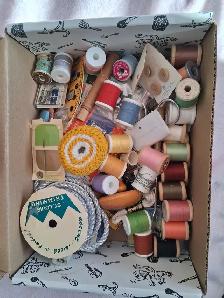 LARGE SEWING HOBBYIST KIT - Photo 3