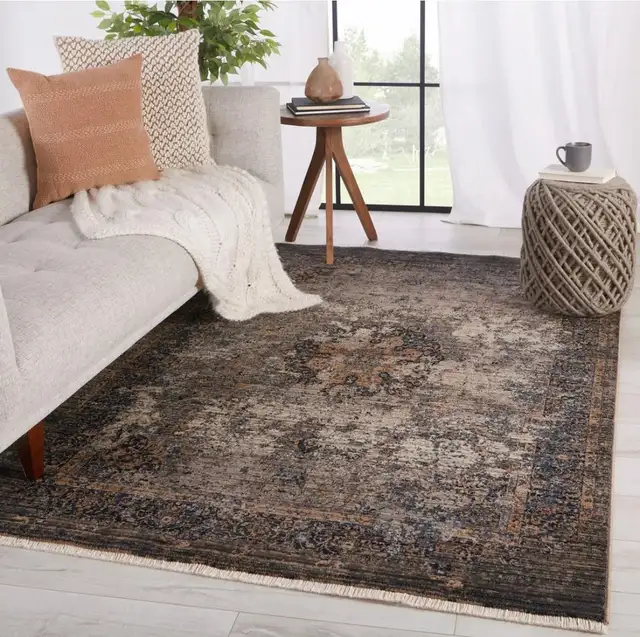 Zefira Collection "Enyo" Vintage Medallion Rug – 8’ x 10’2"