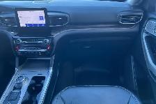2022 Ford Explorer Limited 4WD - 7 Passenger - Photo 20