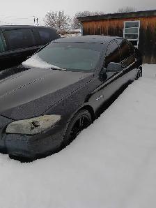 2013 BMW 550i - Photo 2