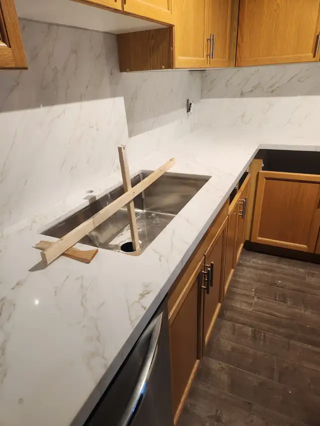 Quartz, Granite Countertops GOOD DEAL FOR CONTRACTORS, BUILDER - Photo 3